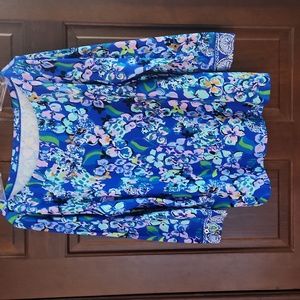 Lilly Pulitzer UPF 50+ beautiful print long sleeve shirt.